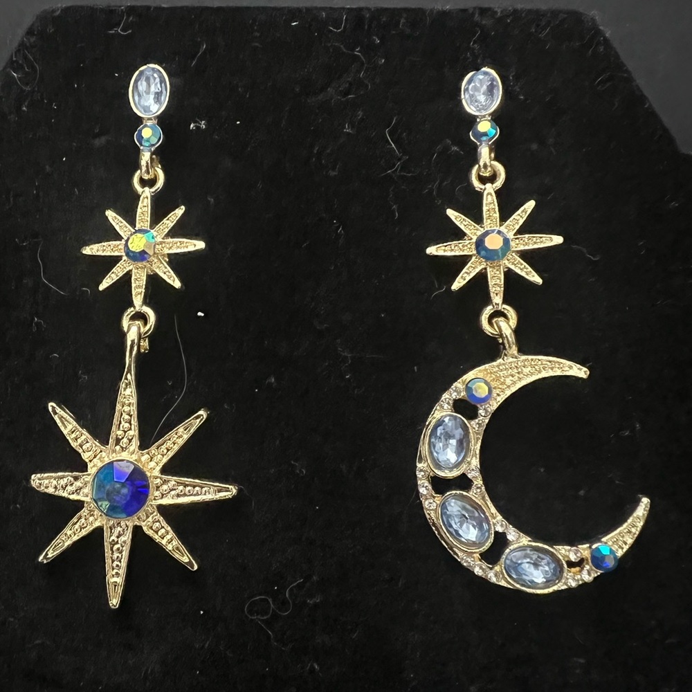 Celestial Moon and Stars Dandle Earrings w/ Navy AB Rhinestone Accents.